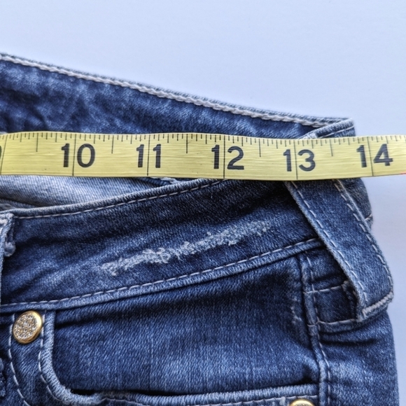 True Religion SandBlasted Bling Button Low-Rise Bootcut Blue Jeans Rivets- sz 26 - Picture 9 of 10